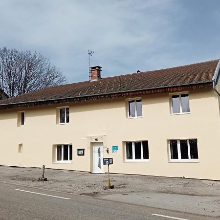 Bed and Breakfast Les P'Tites Pistes Chaux-des-Pres Esterno foto