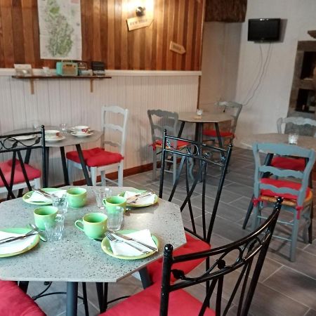 Bed and Breakfast Les P'Tites Pistes Chaux-des-Pres Esterno foto