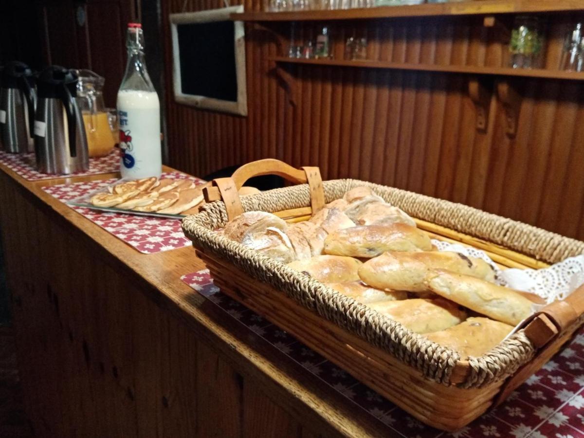 Bed and Breakfast Les P'Tites Pistes Chaux-des-Pres Esterno foto