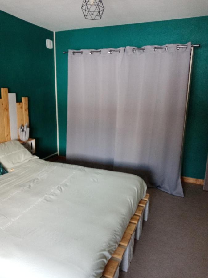 Bed and Breakfast Les P'Tites Pistes Chaux-des-Pres Esterno foto
